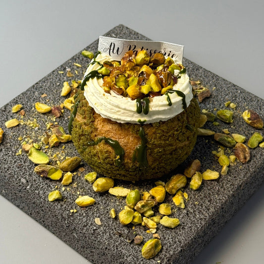AW Patisserie 季節限定超濃郁西西里開心果麻糬泡芙