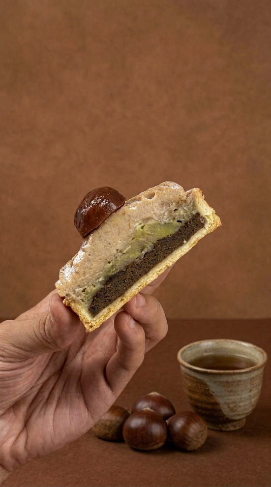 AW Patisserie 特濃栗子丸久小山園焙茶法式甜撻,藍帶餅師研發金黃酥脆撻底搭配幼滑栗子蓉與栗子甘露煮,香港法式創意手工撻推介及精品散水餅推介