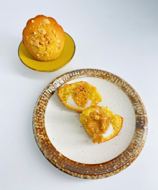 Peanut Glutinous Rice Ball Madeleines | A French-Chinese fusion dessert: salty-sweet peanut butter and chewy mochi