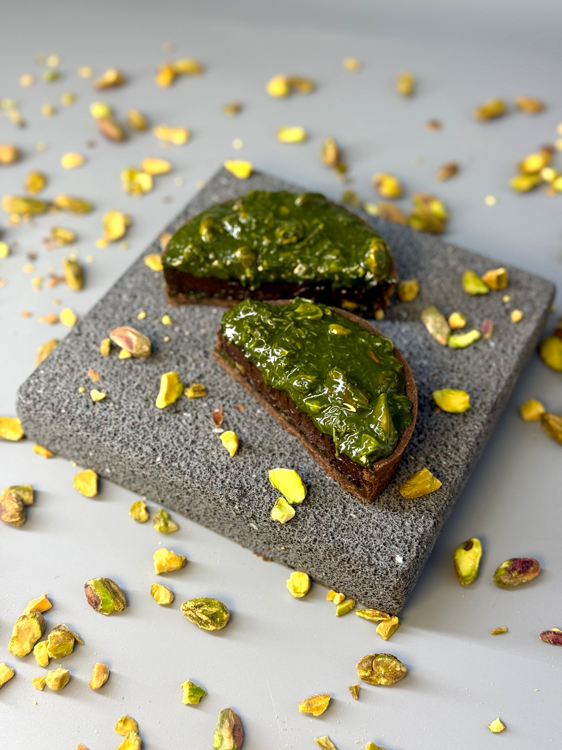 AW Patisserie 杜拜開心黑朱古力手工撻