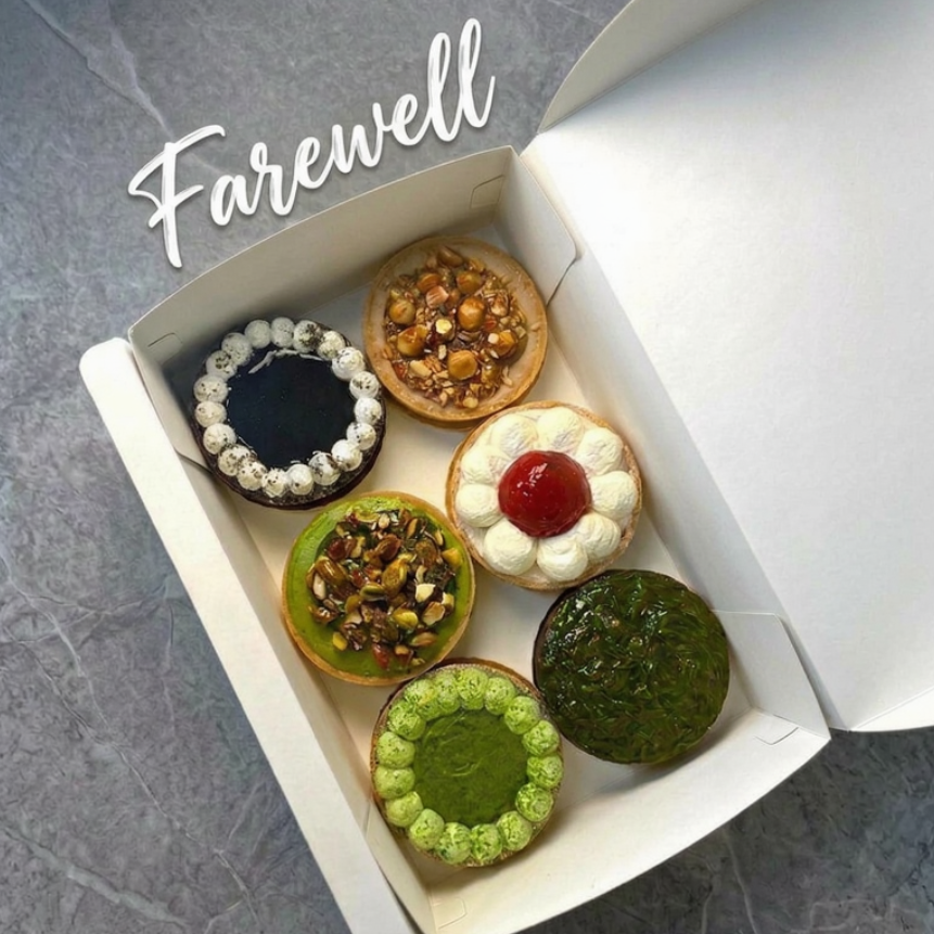 AW Patisserie Handmade Tart Gift Box (6 pieces) | Le Cordon Bleu Pastry Chef Exclusive French Dessert | Perfect for Party Tarts