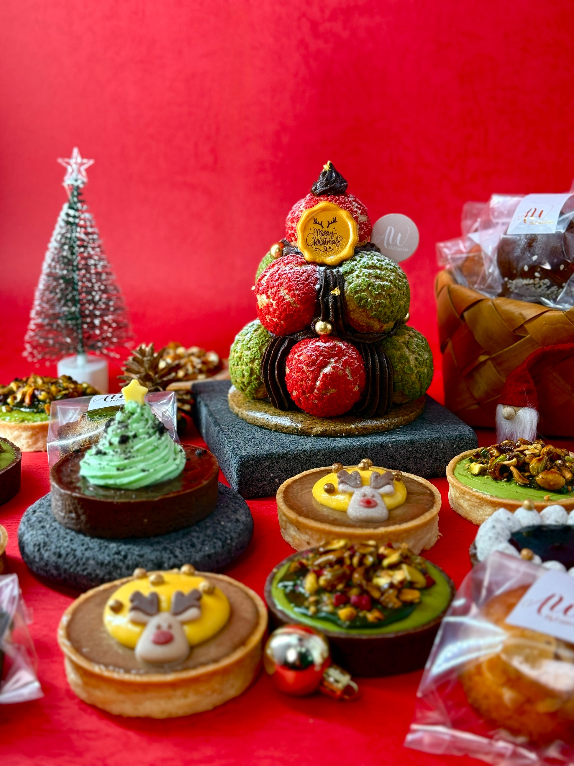 AW Christmas Party Set 2025